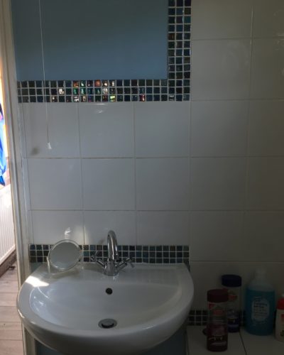 Old bathroom before refurbishing