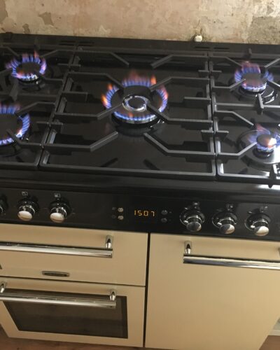 Installation of Range Cooker Leisure