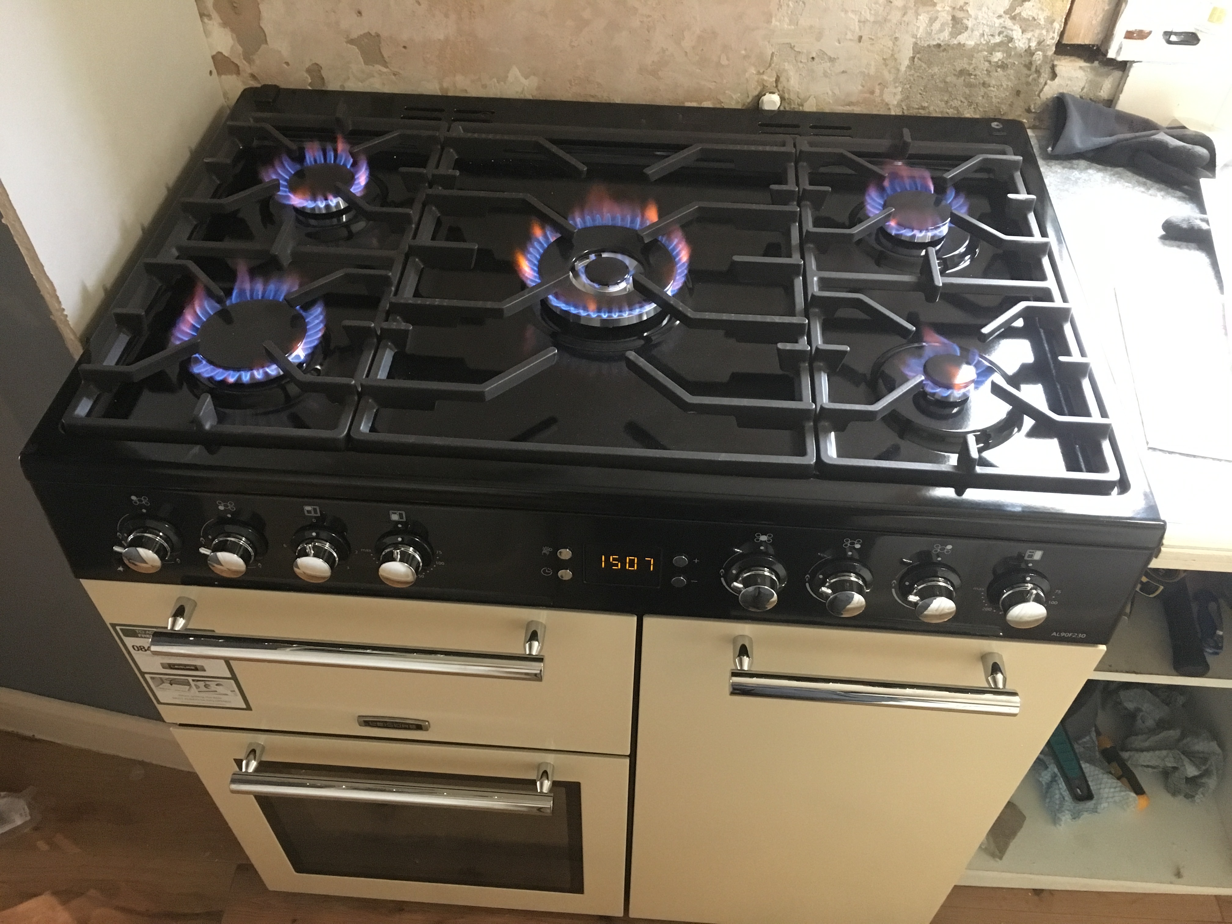 Installation of Range Cooker Leisure